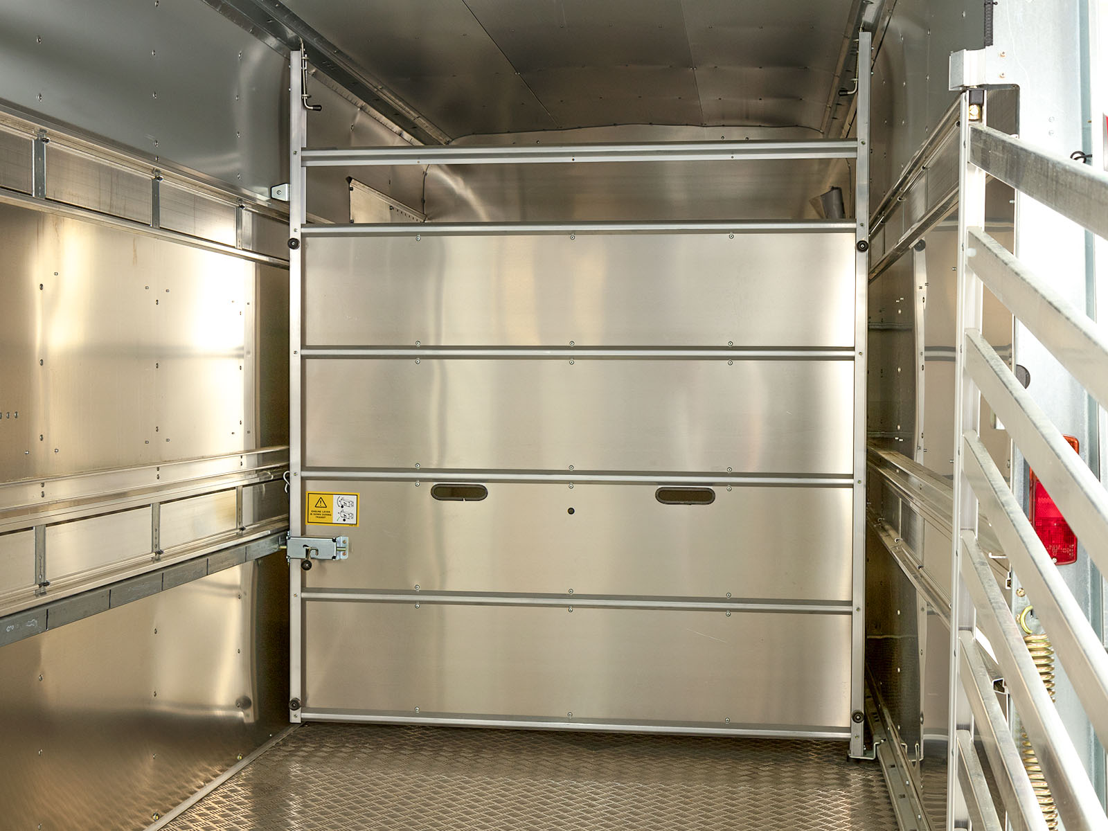 Ifor Williams Viehanhänger TA510 14×6 178×434 cm Höhe: 183 cm 3,5t-Neu – Bild 5