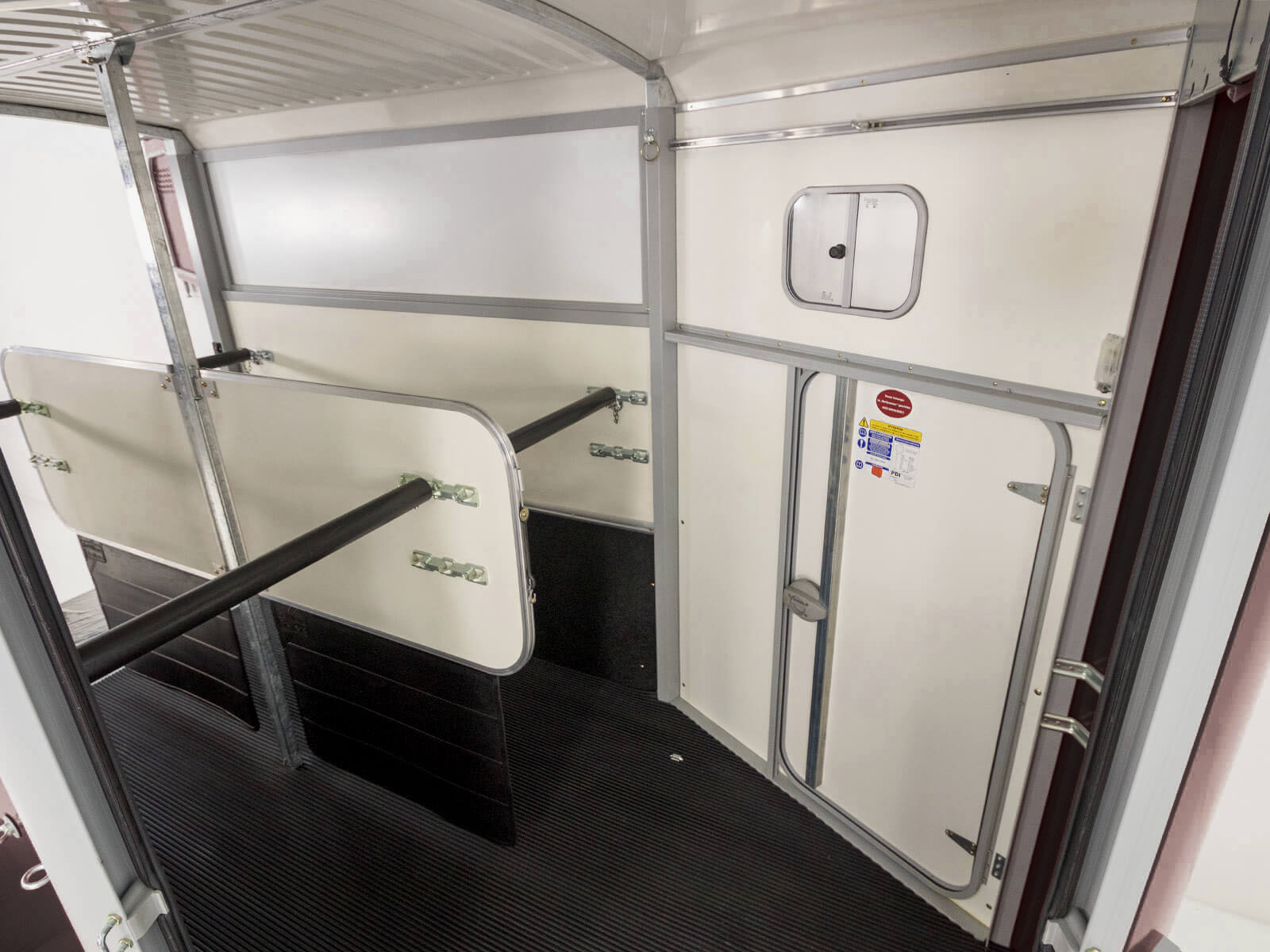 Ifor Williams Pferdeanhänger HB511|Schwarz|Frontausstieg-Neu – Bild 6