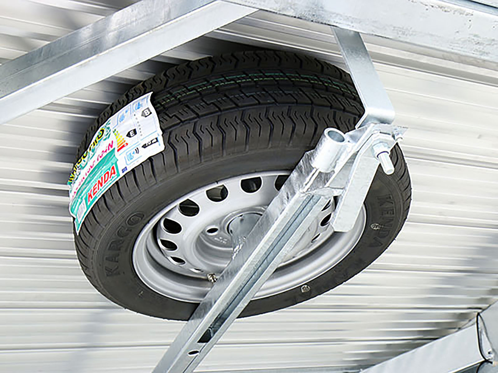 Vezeko Autotrailer Race Master Alu 209x550cm Tridem 3,5t-Neu – Bild 4