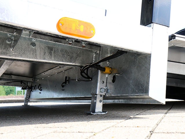 Vezeko Autotrailer Cargo Race Master 230×550 cm Höhe: 210 cm 3,5t | E-Winde-Neu – Bild 3